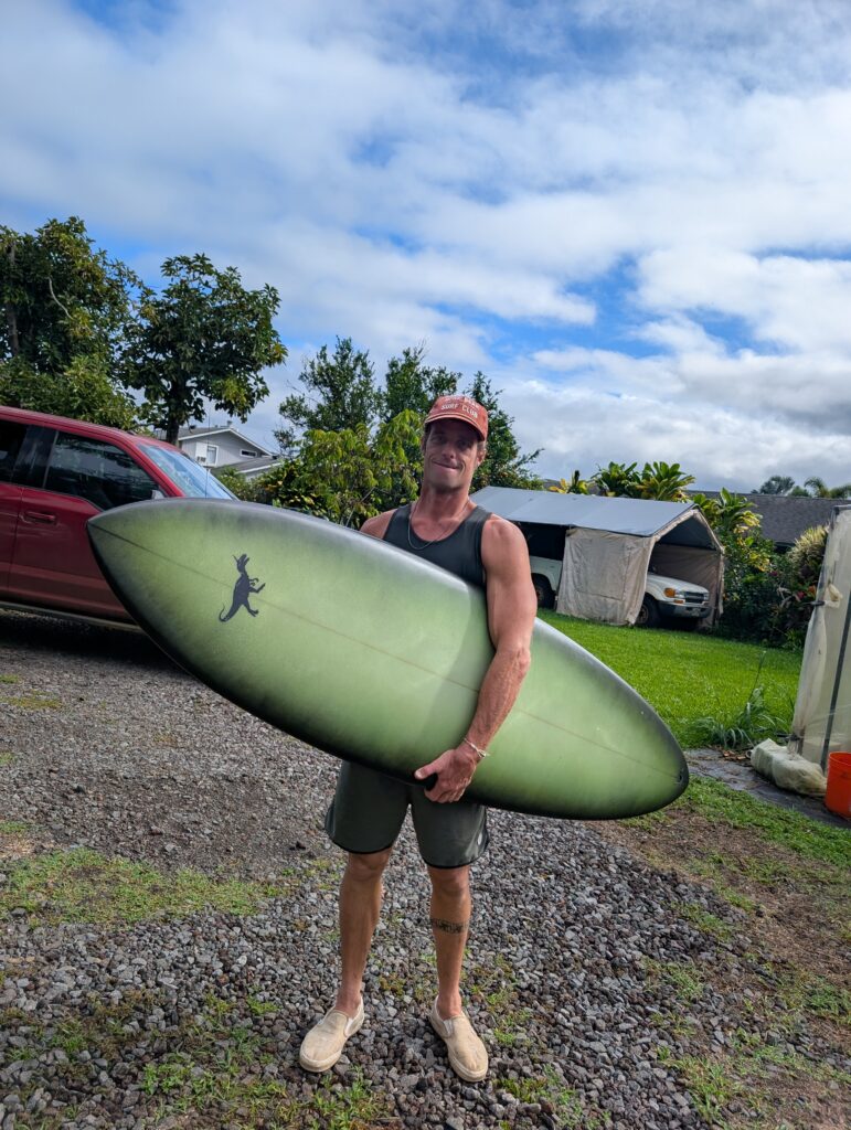 Green-black-airbrush-fade surfboard